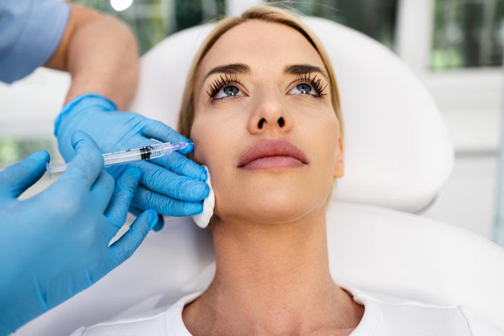 VOLUME BOOSTERS AKA FILLERS London aesthetic courses